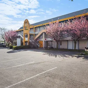 Premiere Classe Lyon Est - Bron Eurexpo Hotel Décines-Charpieu