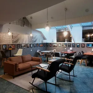 Logis, Au Chene Hotel Plérin
