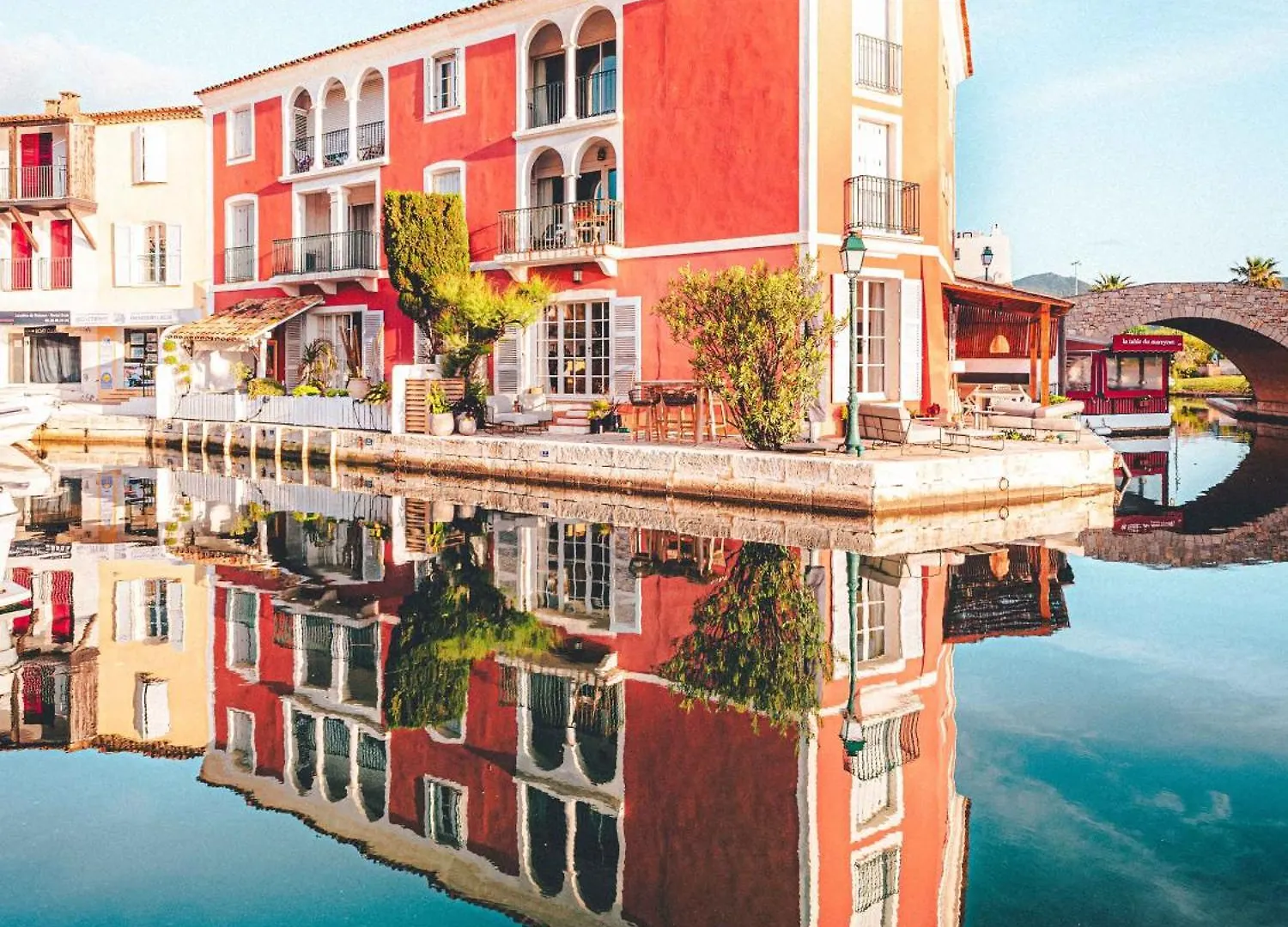 Le Suffren Hotel Grimaud
